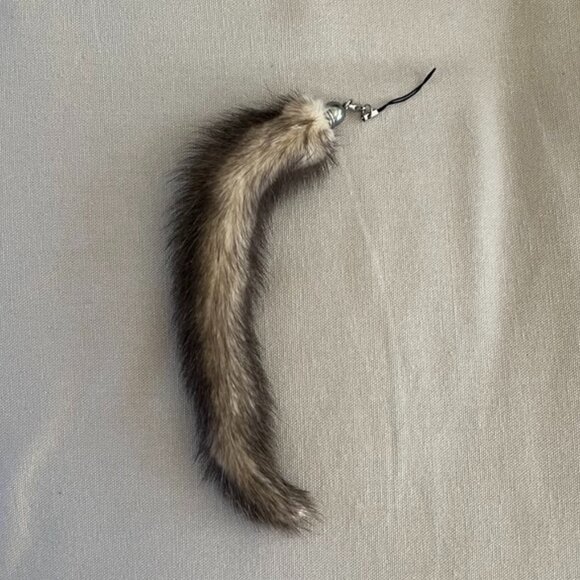 Vintage Genuine Fur Tail Bag Charm Key Chain - Picture 1 of 2